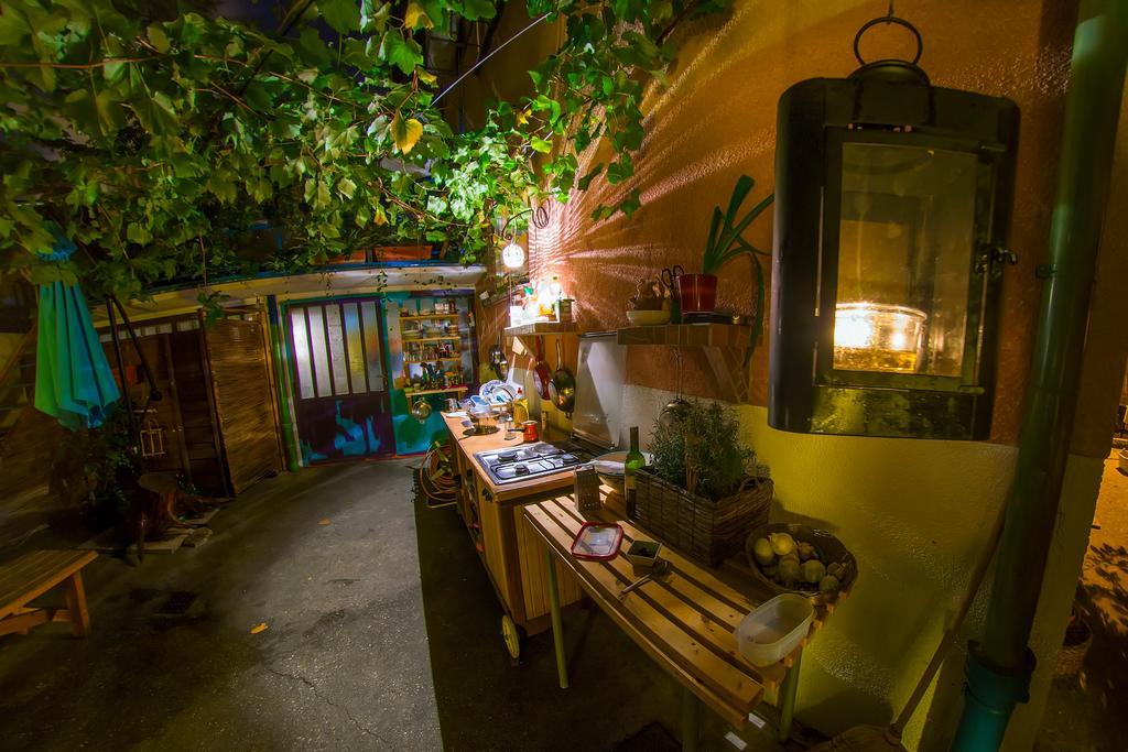 Hostel Mali Mrak Zagrzeb Zewnętrze zdjęcie