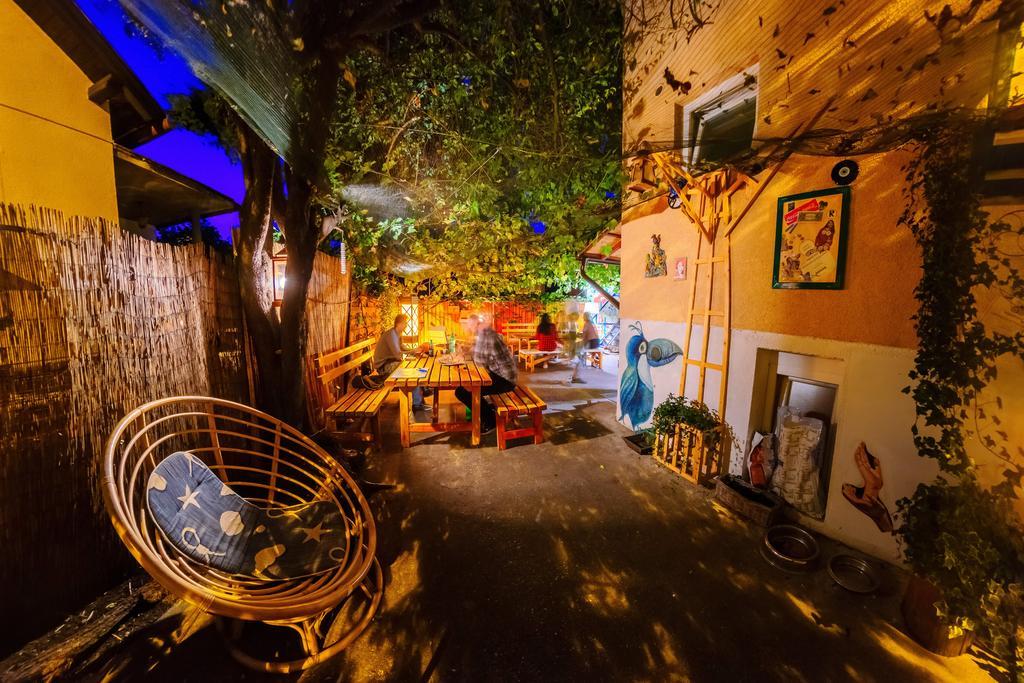 Hostel Mali Mrak Zagrzeb Zewnętrze zdjęcie
