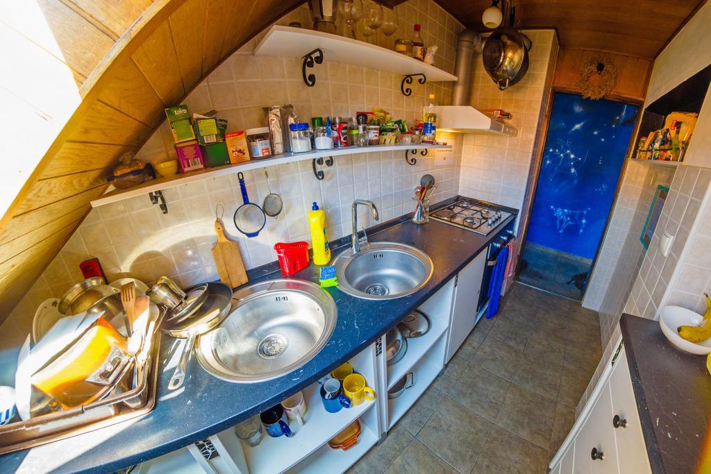 Hostel Mali Mrak Zagrzeb Zewnętrze zdjęcie