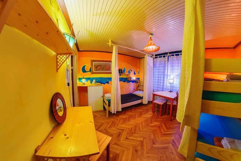 Hostel Mali Mrak Zagrzeb Zewnętrze zdjęcie